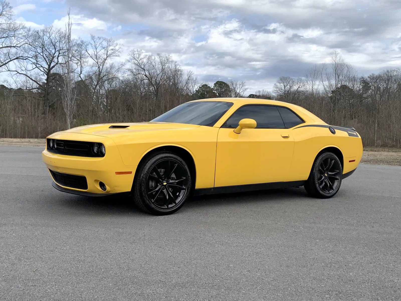 Used 2018 Dodge Challenger SXT w/ Blacktop Package image 3