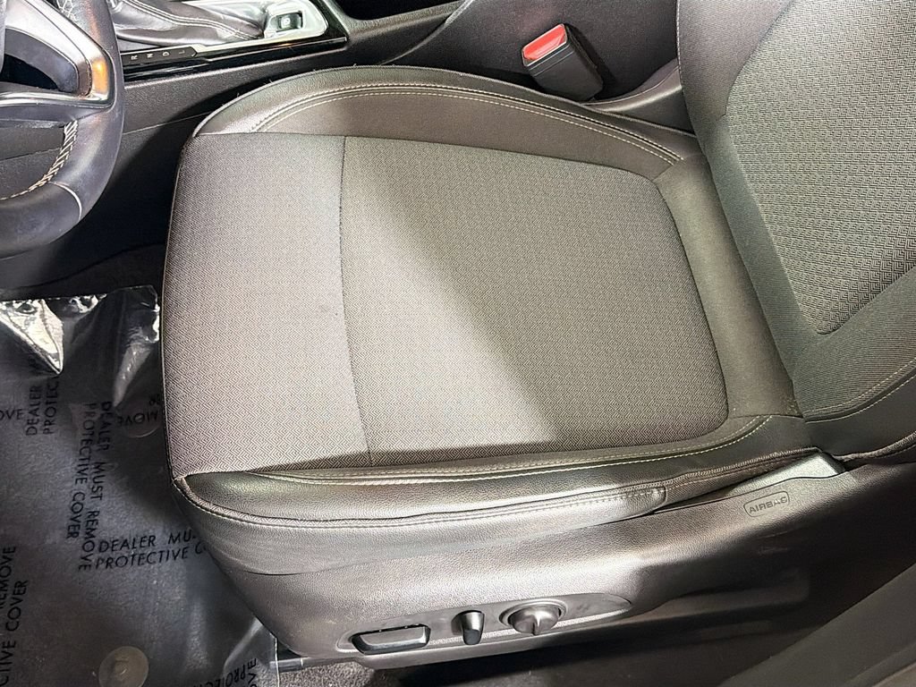 Used 2020 Buick Encore GX Select FWD image 19