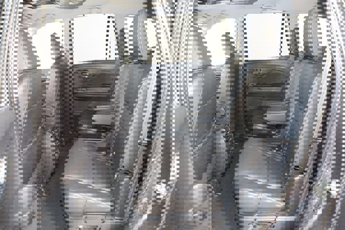 Used 2019 Honda Pilot Touring image 45