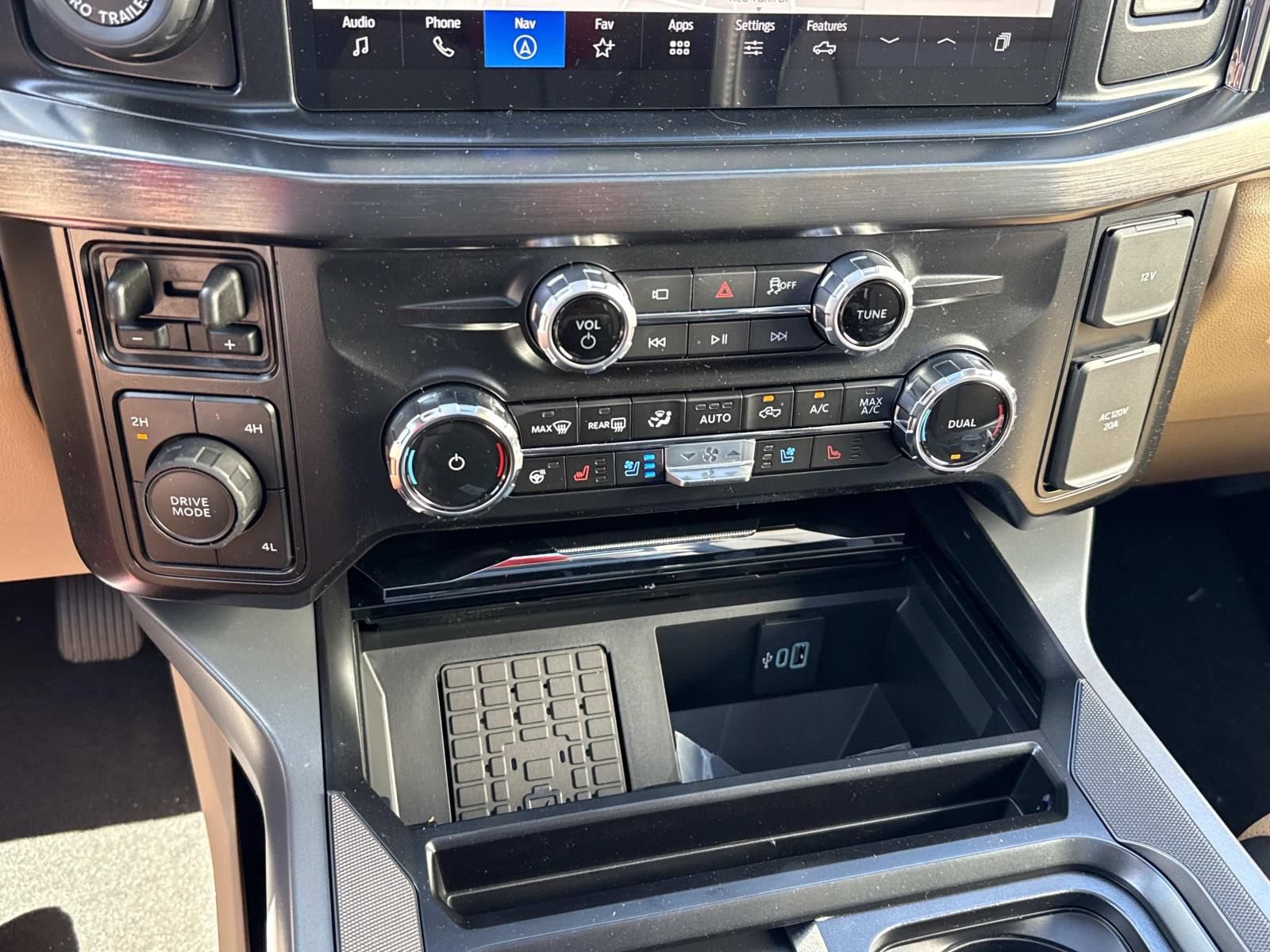 New 2026 Ford F350 Lariat w/ Lariat Ultimate Package AWD/4WD image 16