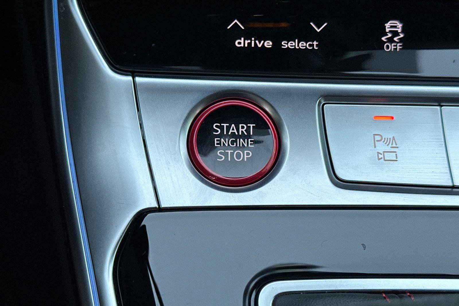 Certified 2022 Audi RS 6 image 23