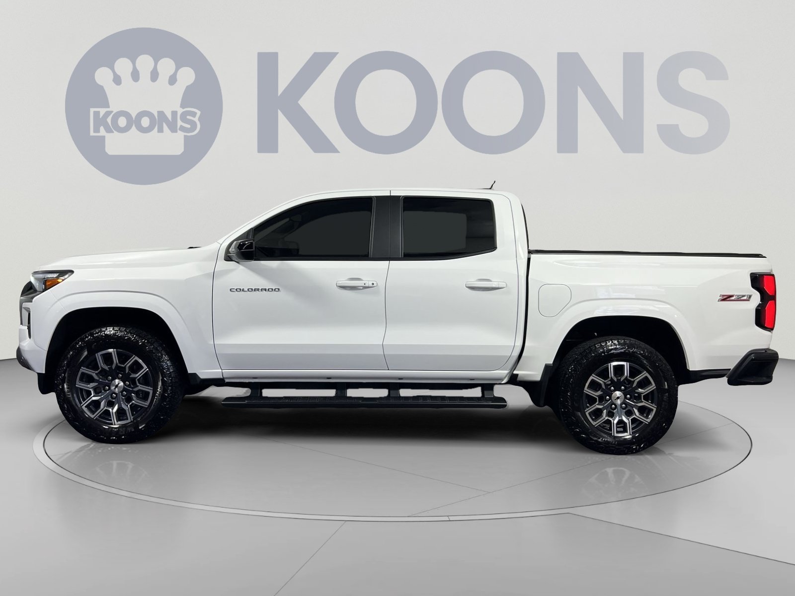 Used 2026 Chevrolet Colorado Z71 AWD/4WD image 2