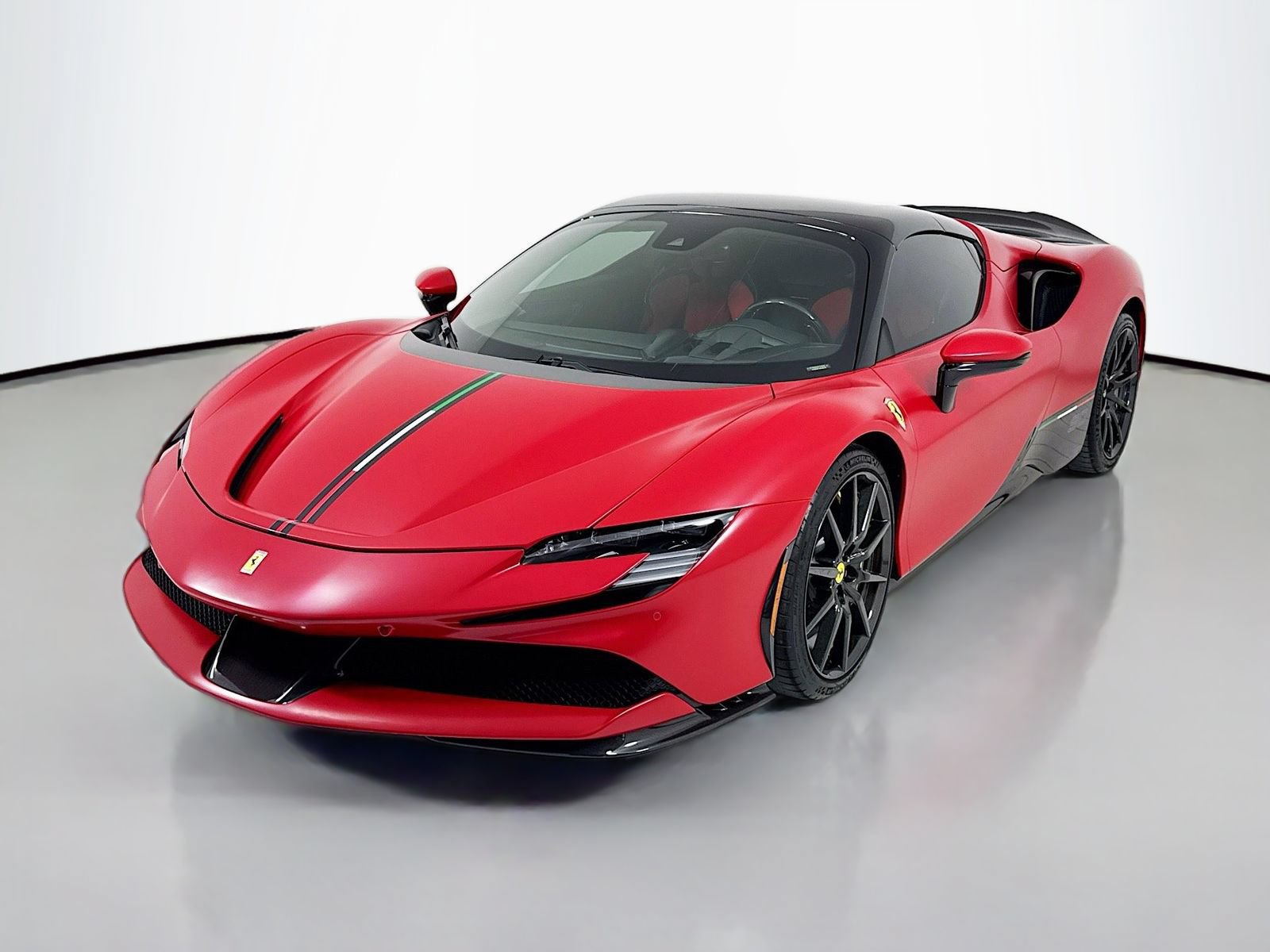 Used 2023 Ferrari SF90 Spider AWD/4WD image 3