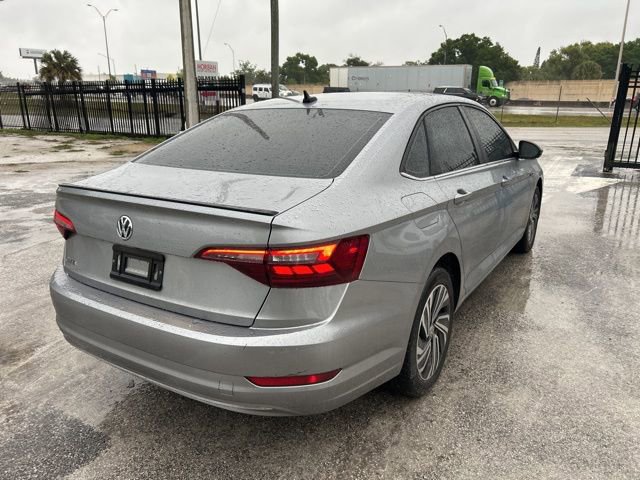 Used 2021 Volkswagen Jetta SEL image 4
