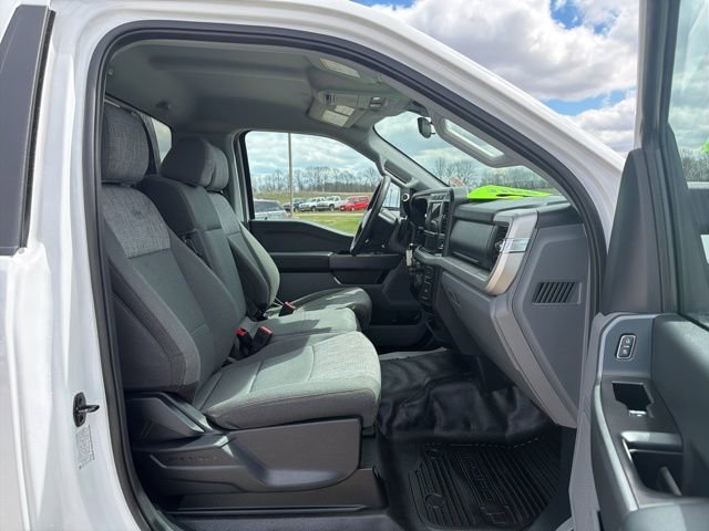 Used 2023 Ford F350 XLT w/ Snow Plow Prep Package image 14