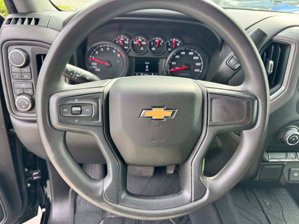 Used 2022 Chevrolet Silverado 1500 Custom AWD/4WD image 13