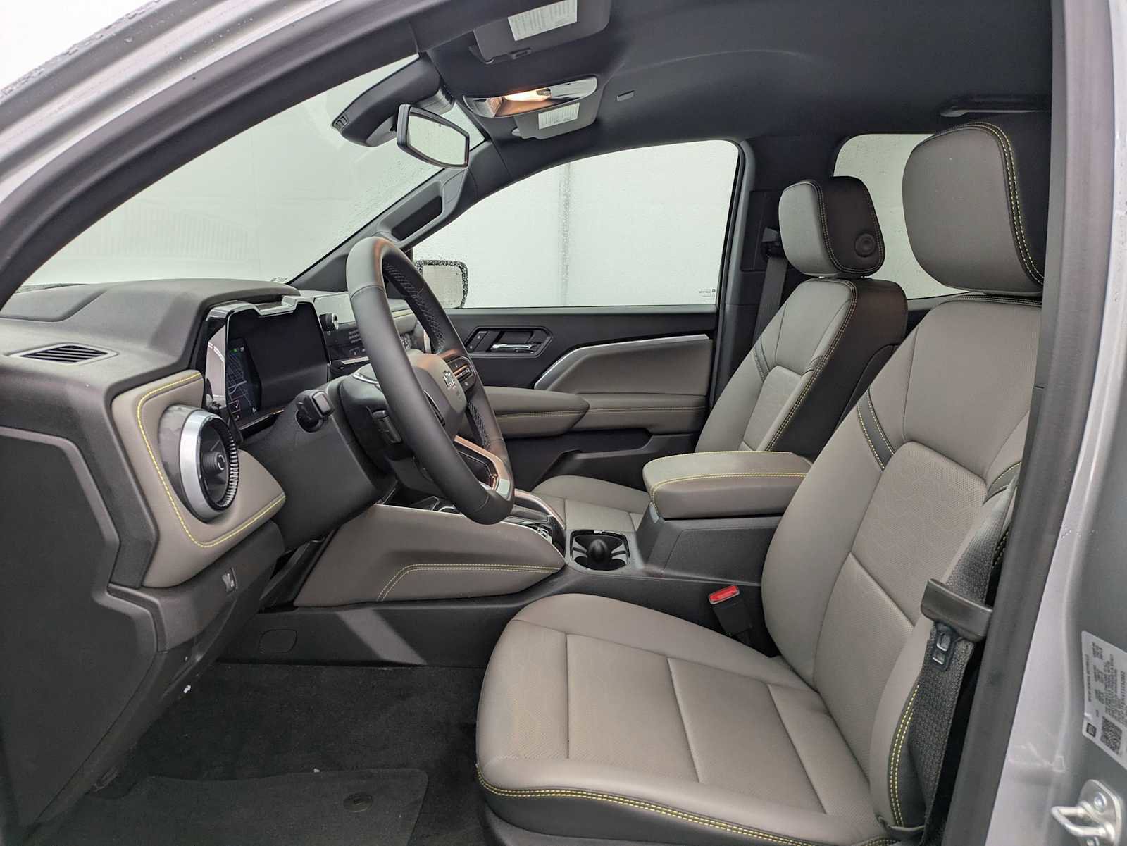 New 2026 Chevrolet Colorado ZR2 w/ Technology Package image 18