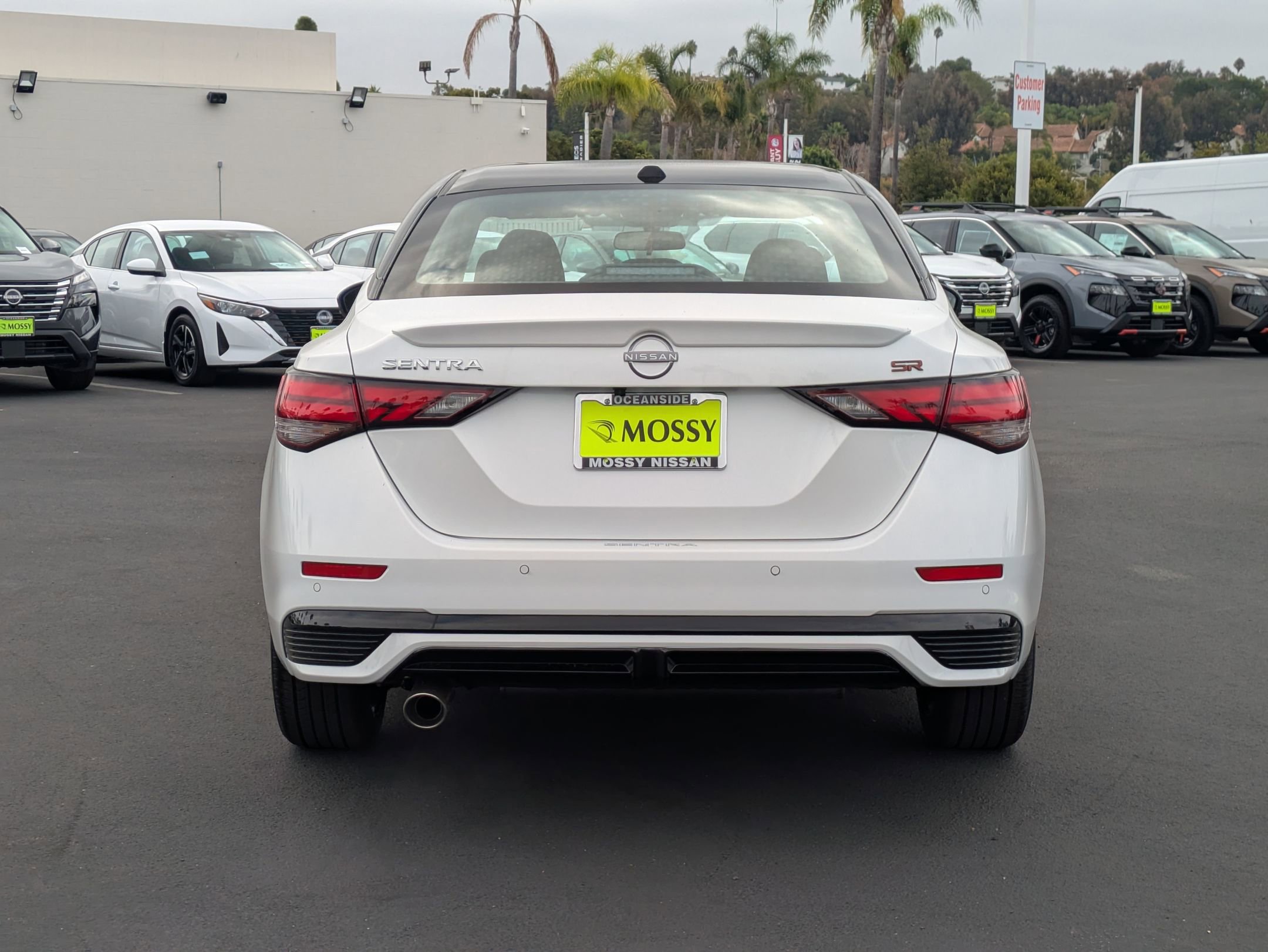 New 2025 Nissan Sentra SR image 8