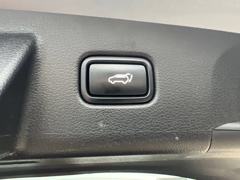 Certified 2022 Kia Telluride SX w/ SX Prestige Package AWD/4WD image 15