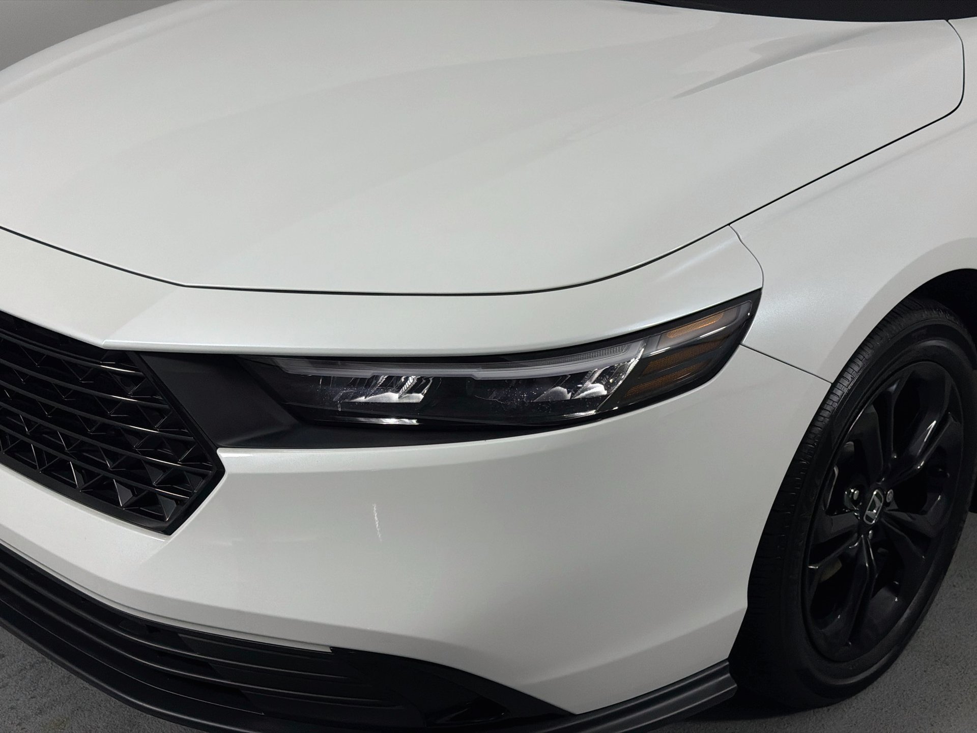 Used 2025 Honda Accord SE image 10