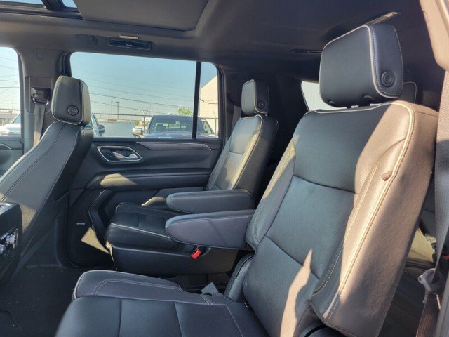Used 2023 GMC Yukon XL SLT RWD image 23