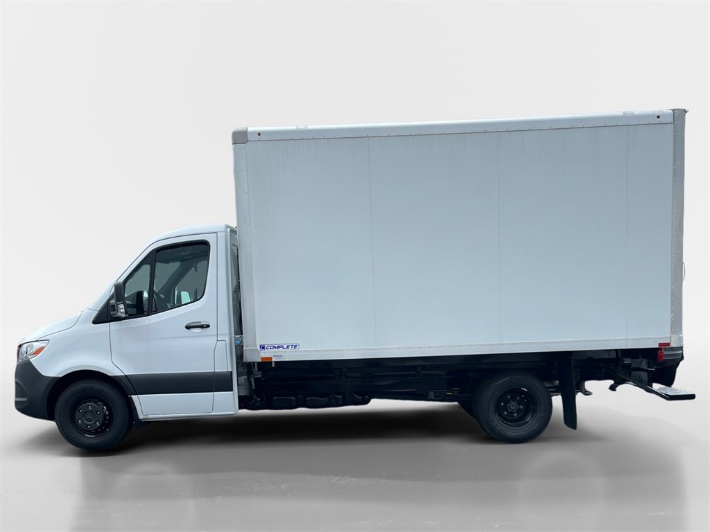 Used 2024 Mercedes-Benz Sprinter 3500 image 4