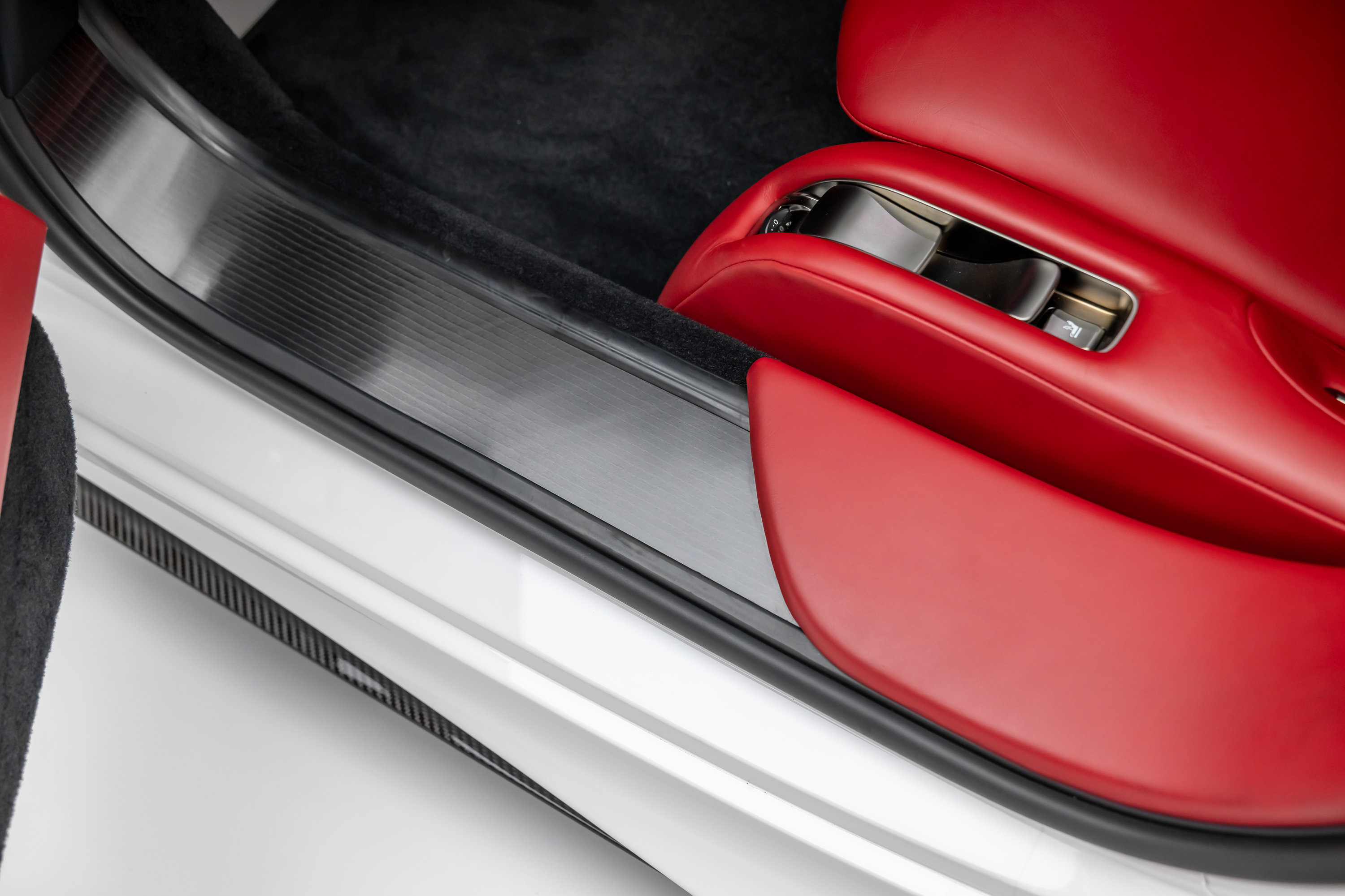 Used 2012 Lexus LFA RWD image 63