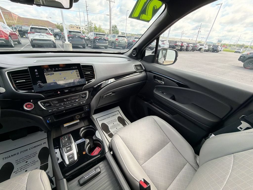 Used 2021 Honda Passport Elite image 11