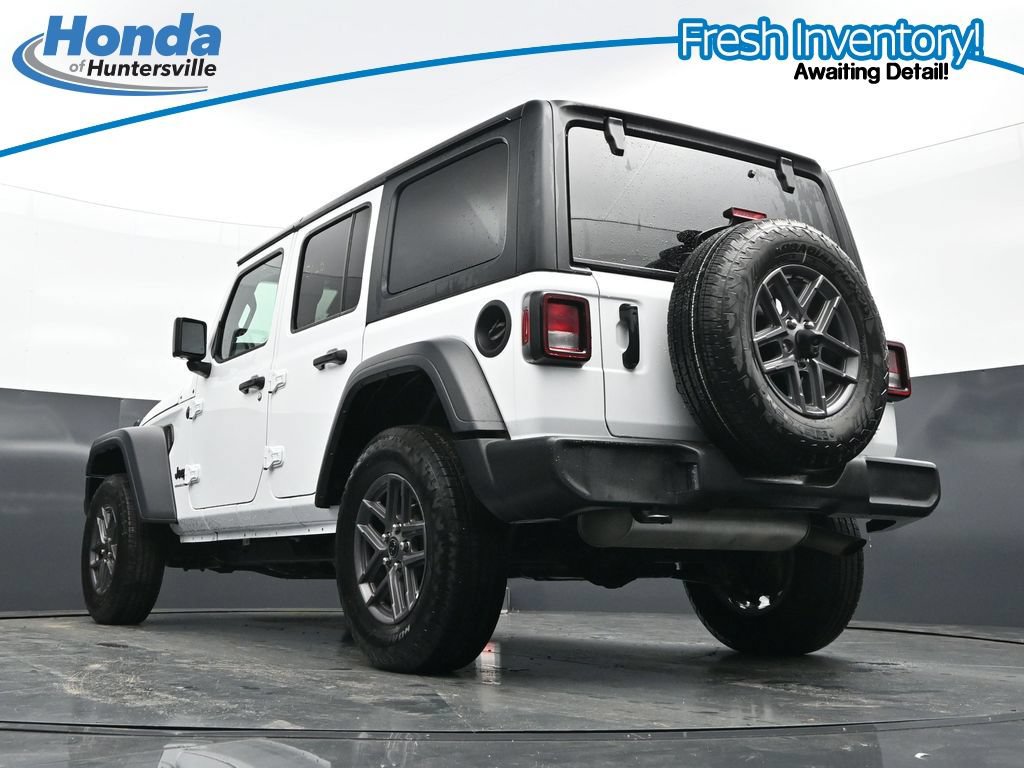 Used 2025 Jeep Wrangler Unlimited Sport AWD/4WD image 31