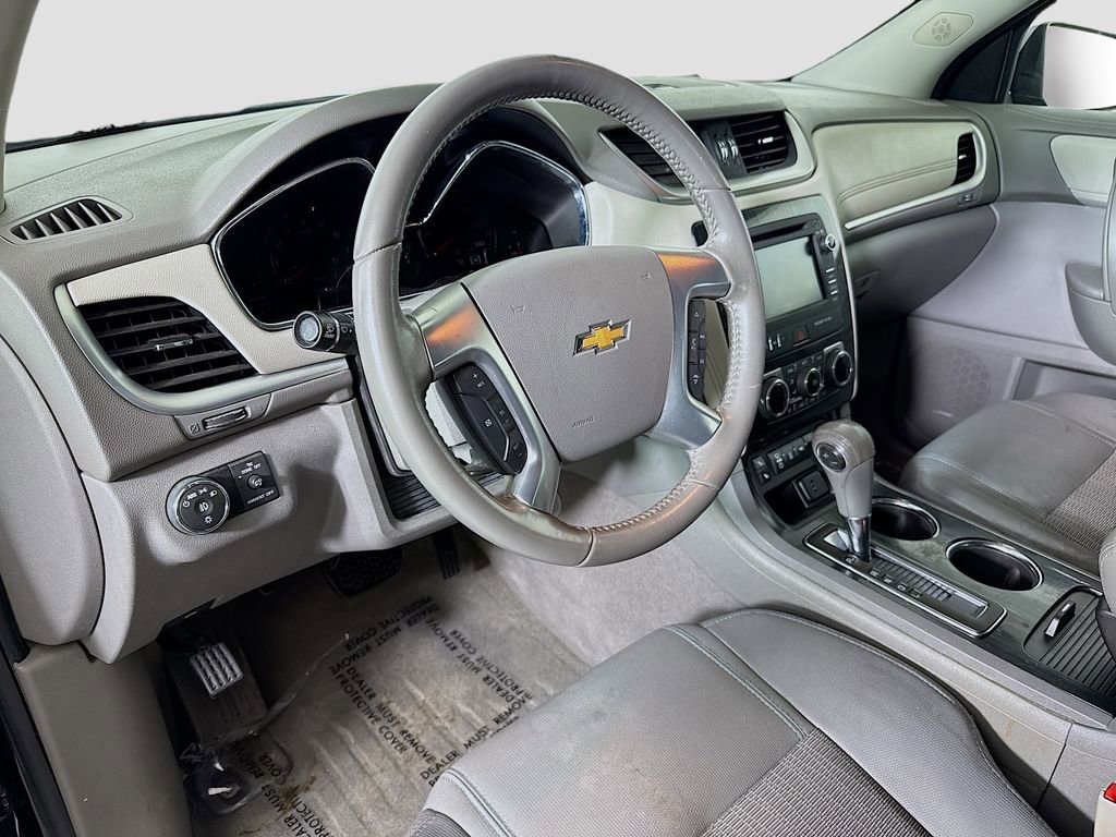 Used 2017 Chevrolet Traverse LT image 9