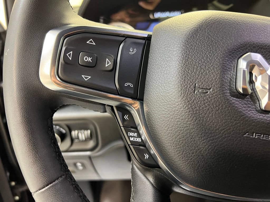 Used 2025 RAM 1500 Laramie AWD/4WD image 20