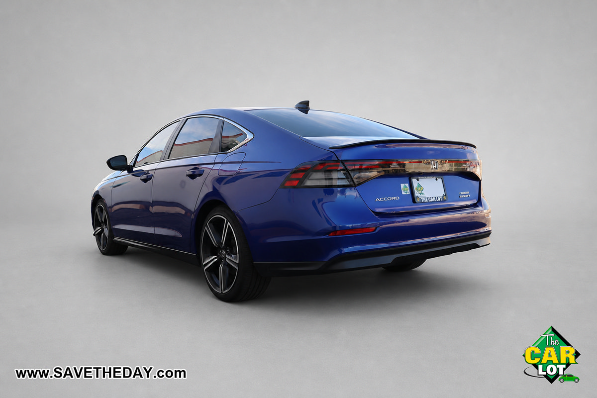 Used 2023 Honda Accord Sport image 6