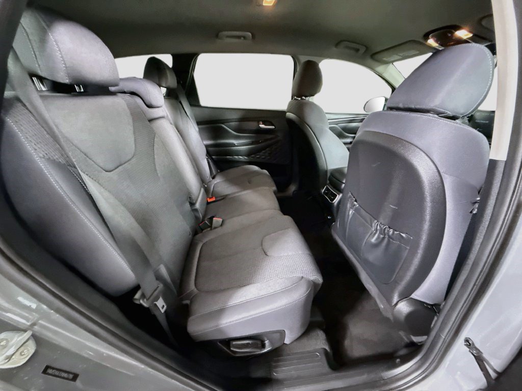 Used 2022 Hyundai Santa Fe SEL FWD image 26