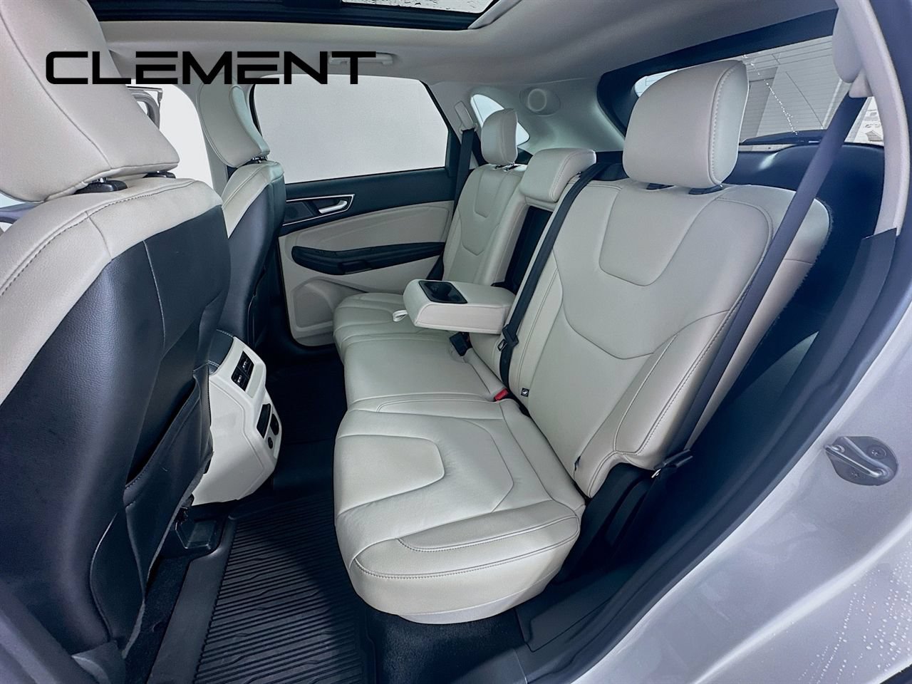 Certified 2022 Ford Edge Titanium AWD/4WD image 33