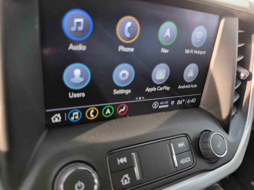 Used 2023 GMC Acadia SLT image 37