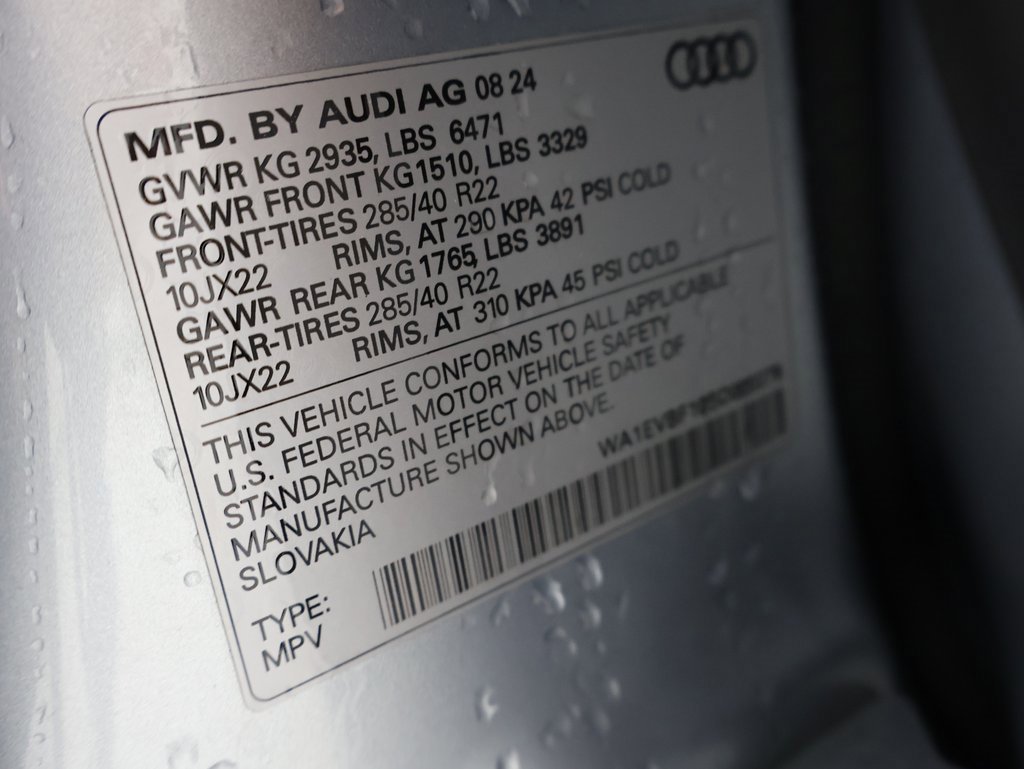 Used 2025 Audi Q8 Premium Plus w/ Premium Plus Package image 3