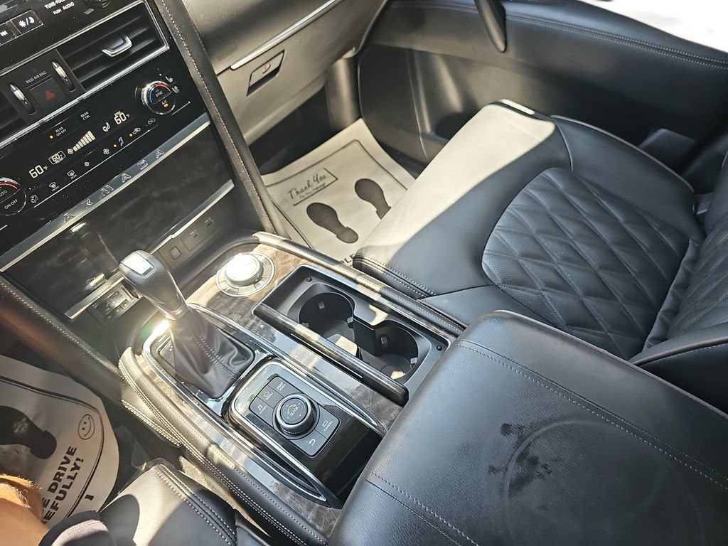 Used 2024 Nissan Armada Platinum w/ Captain's Chairs Package AWD/4WD image 25
