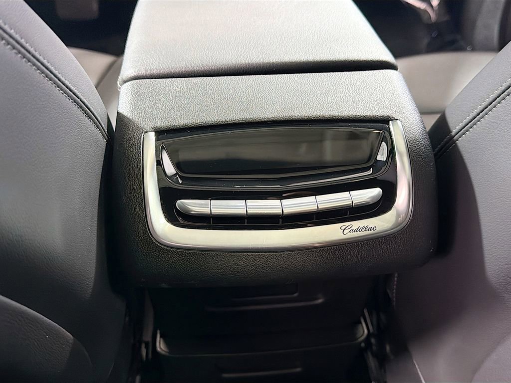 Used 2024 Cadillac XT6 Premium Luxury image 26