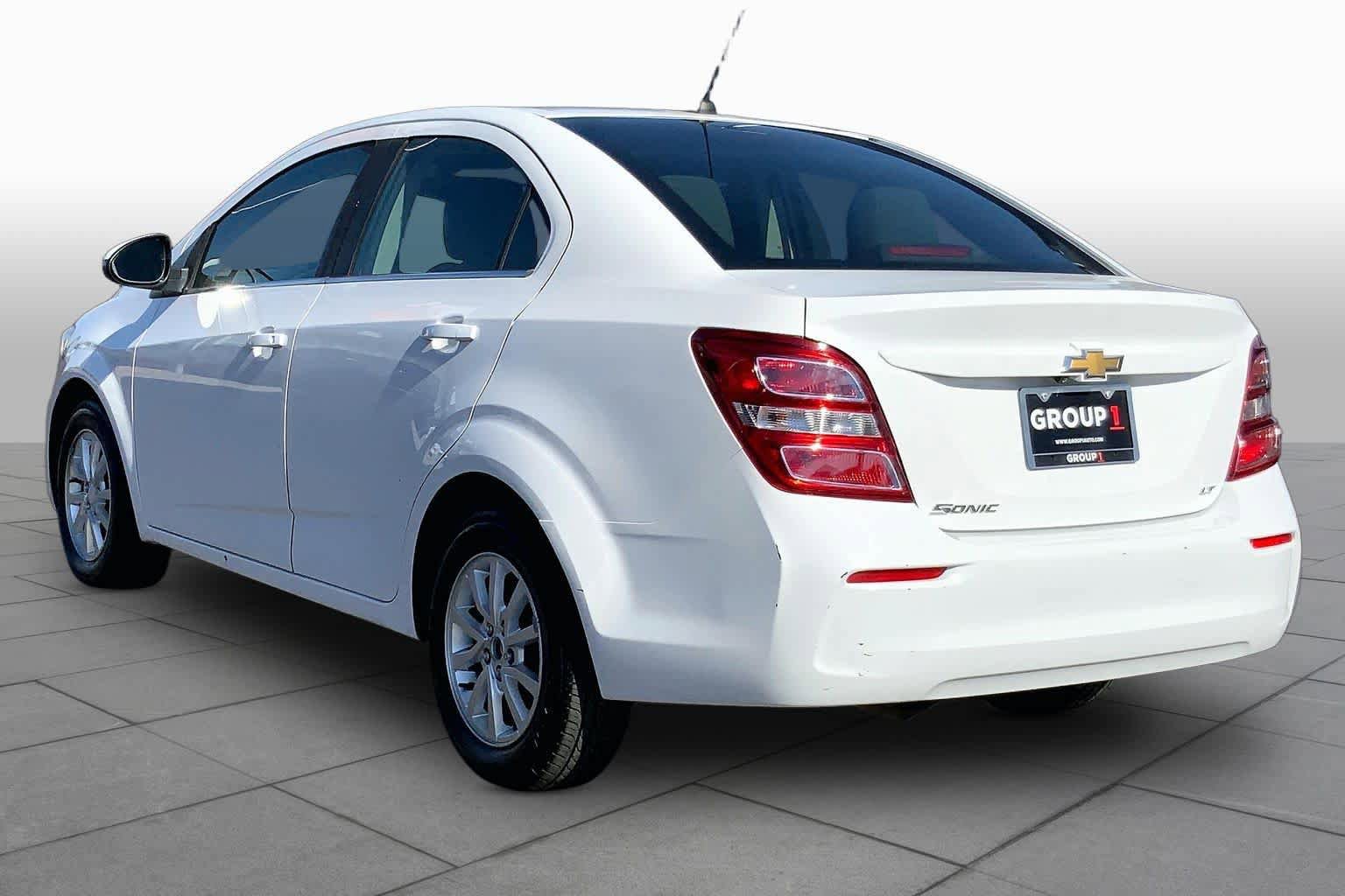 Used 2019 Chevrolet Sonic LT FWD image 12