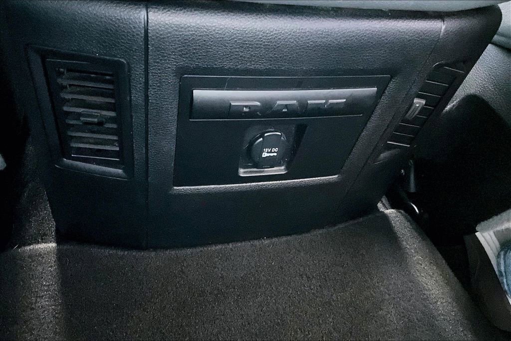 Used 2014 RAM 2500 SLT w/ Luxury Group image 10