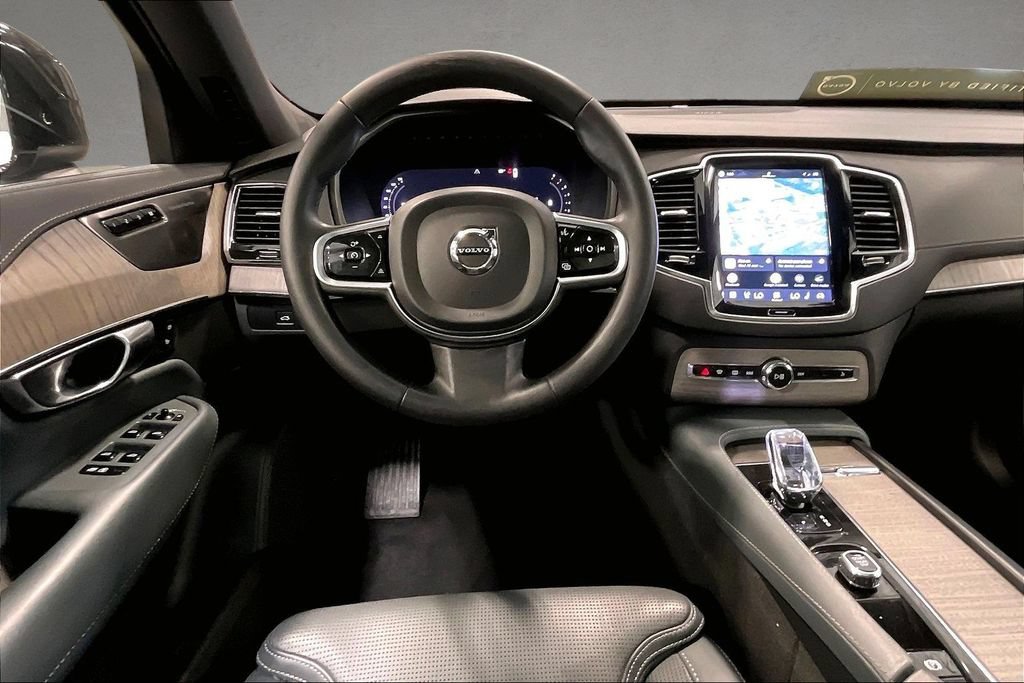 Certified 2023 Volvo XC90 B6 Ultimate w/ Protection Package Premier AWD/4WD image 9