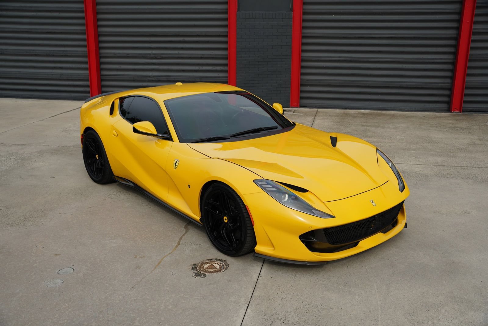 Used 2019 Ferrari 812 Superfast RWD image 59