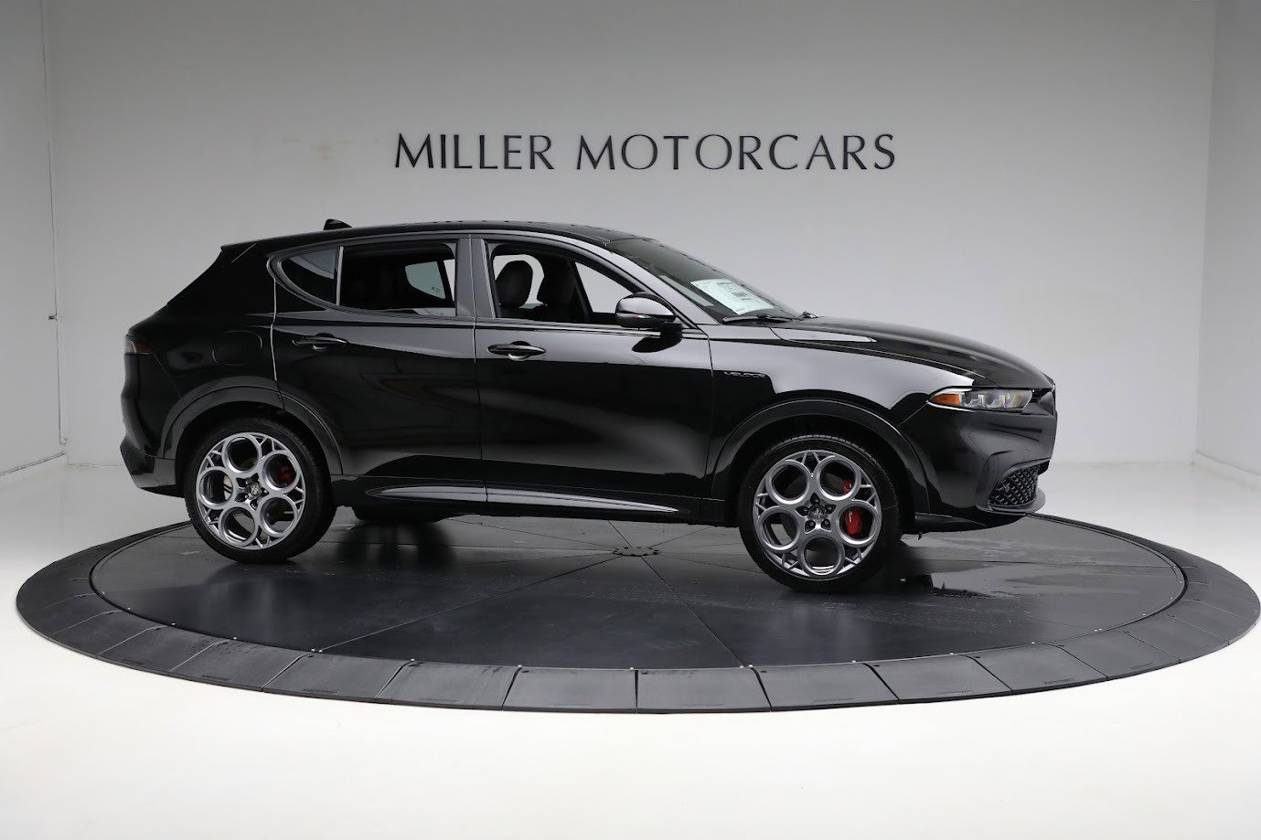 Used 2024 Alfa Romeo Tonale Veloce AWD/4WD image 14