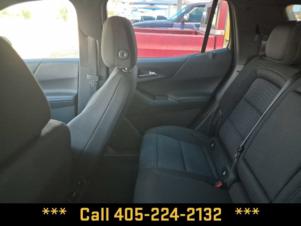 Used 2025 Chevrolet Equinox LT AWD/4WD image 19