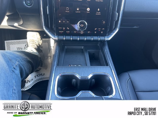 Used 2026 GMC Acadia Elevation w/ Elevation Premium Package AWD/4WD image 14