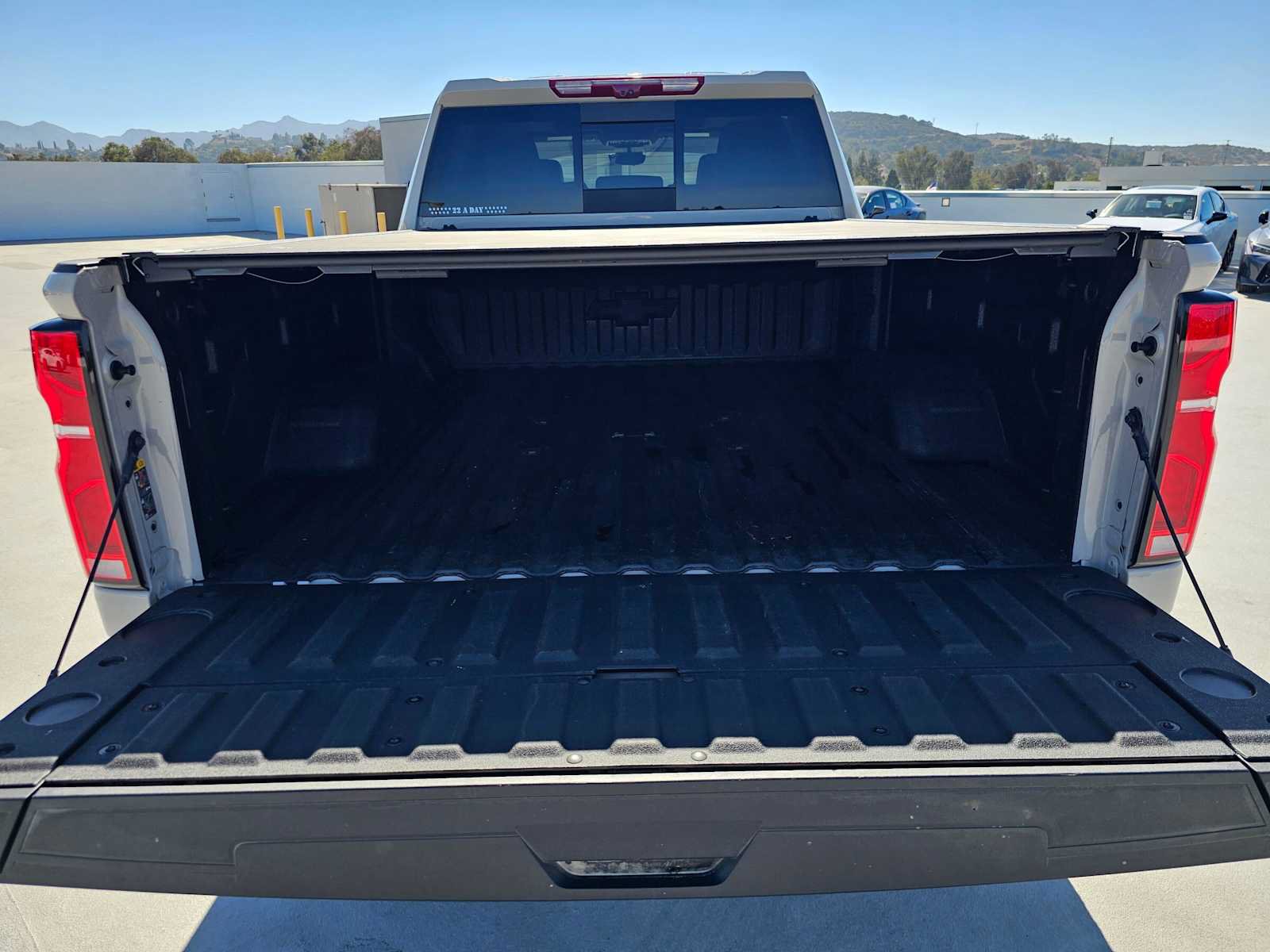 Used 2026 Chevrolet Silverado 2500 ZR2 AWD/4WD image 14