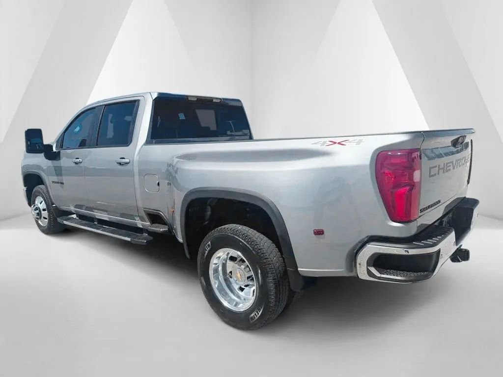 Used 2026 Chevrolet Silverado 3500 LT w/ All Star Edition AWD/4WD image 5