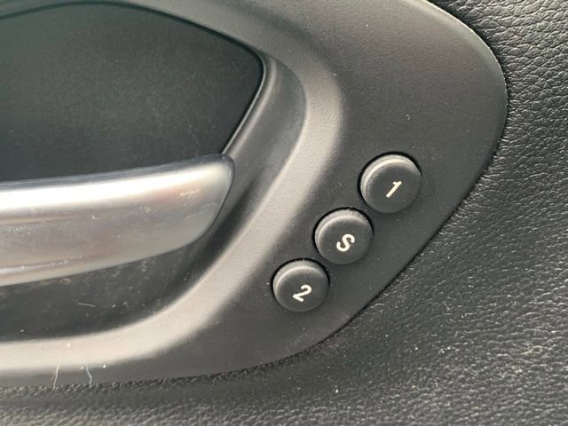 Used 2020 Jeep Cherokee Limited image 9