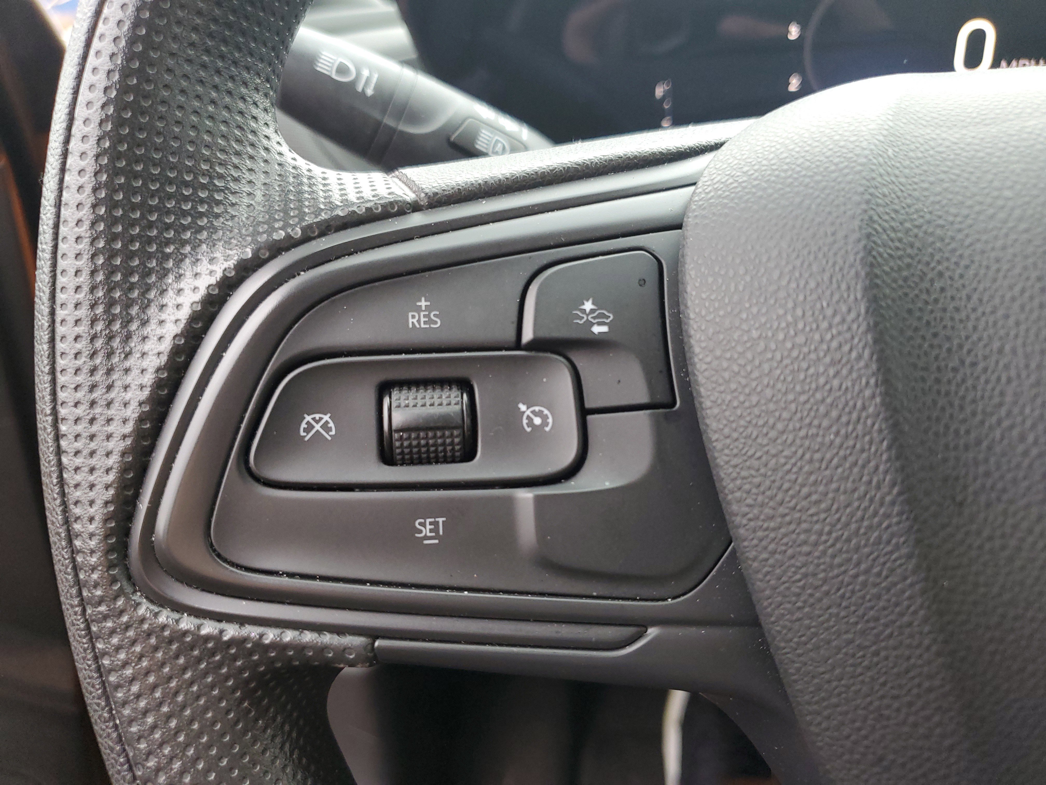 Used 2024 Buick Envista Preferred w/ Advanced Safety Package image 13