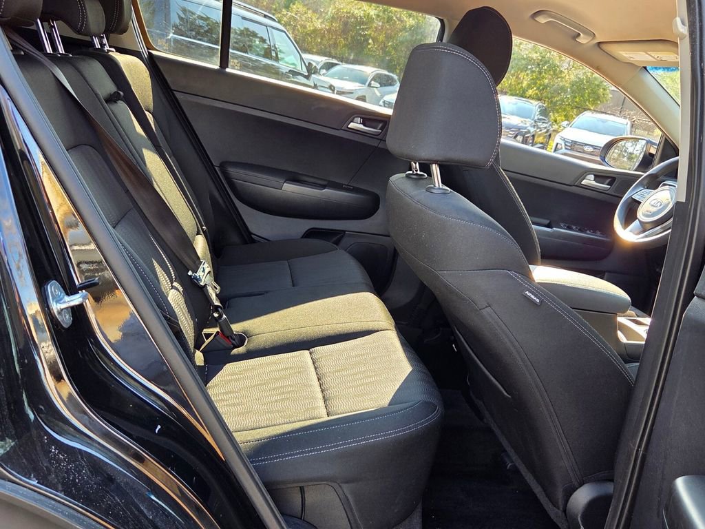 Used 2022 Kia Sportage LX image 14