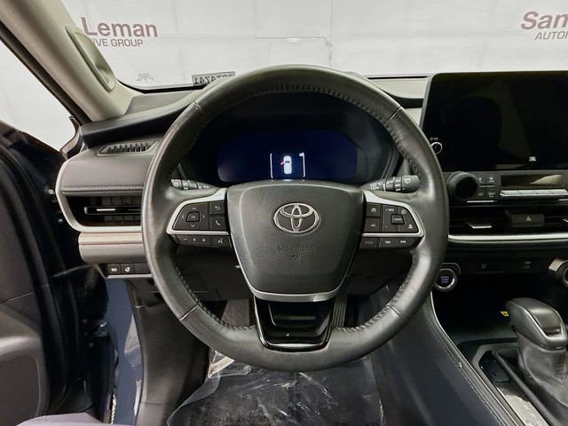 Used 2024 Toyota Grand Highlander Limited image 11