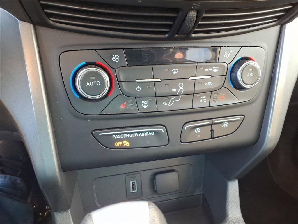 Used 2017 Ford Escape SE image 8