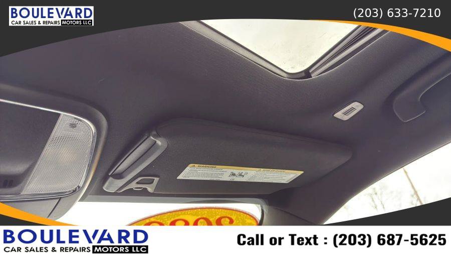 Used 2022 Dodge Charger SXT w/ Leather Interior Group RWD image 13