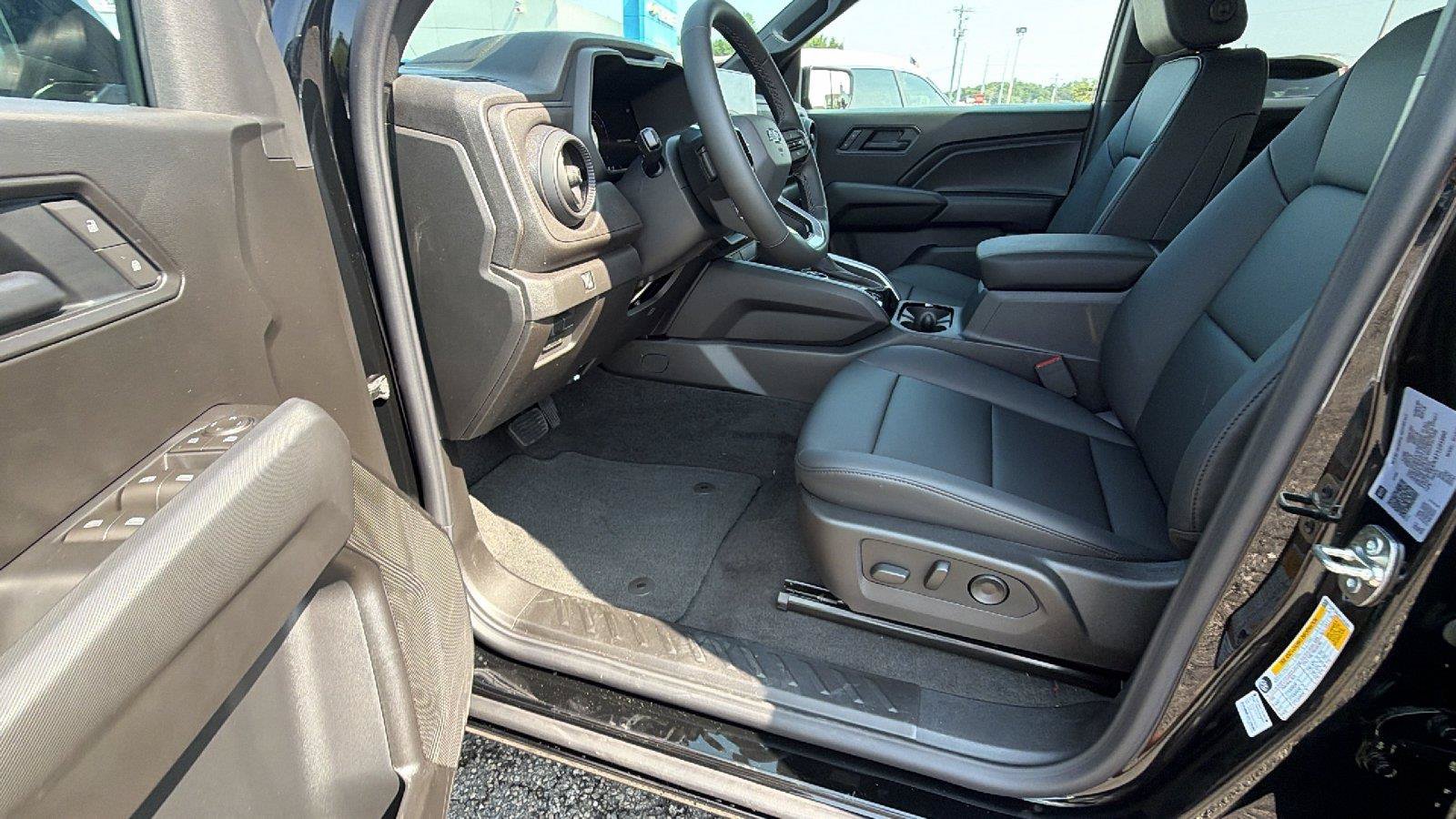 New 2026 Chevrolet Colorado Trail Boss AWD/4WD image 16