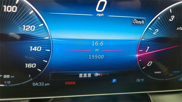 Used 2024 Mercedes-Benz GLC 300 4MATIC w/ AMG Line image 38