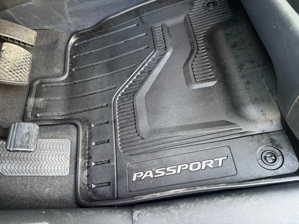 Used 2025 Honda Passport Black Edition image 63