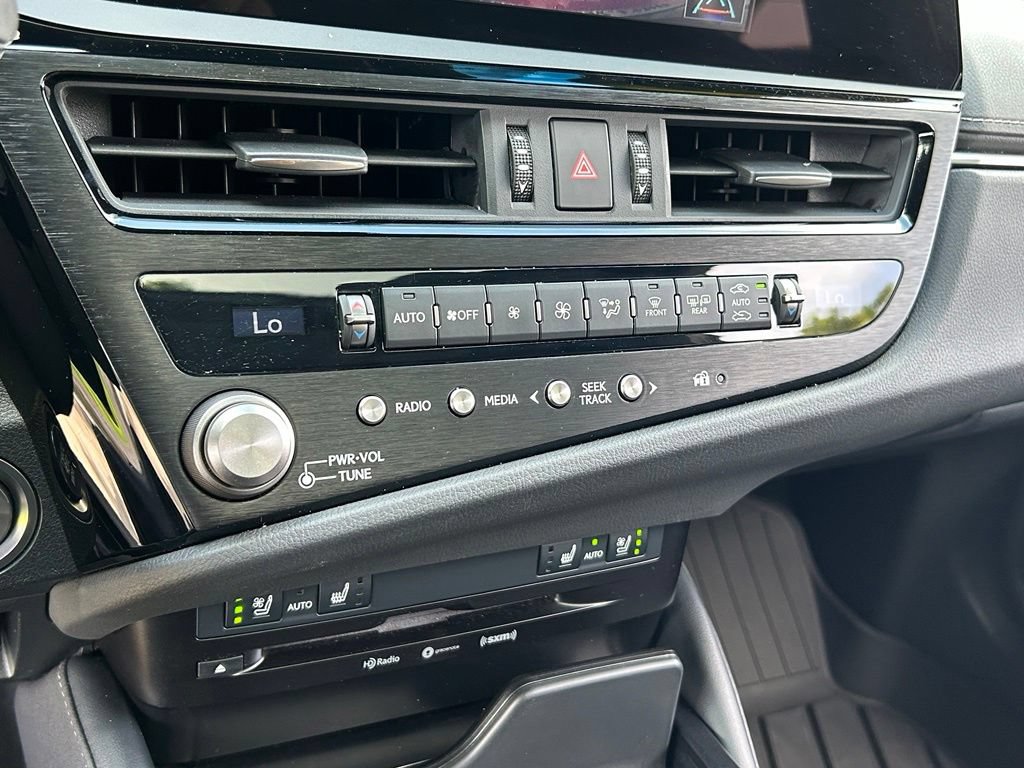 Used 2022 Lexus ES 350 F Sport w/ Accessory Package 2 FWD image 26