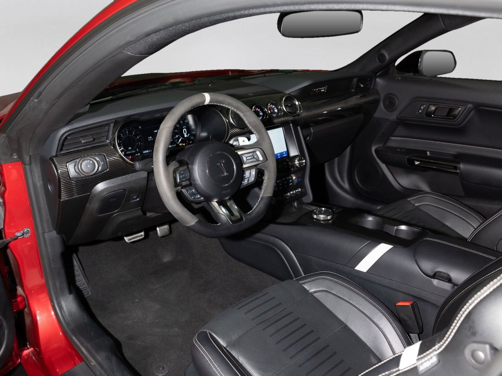 Used 2022 Ford Mustang Shelby GT500 w/ Technology Package RWD image 5