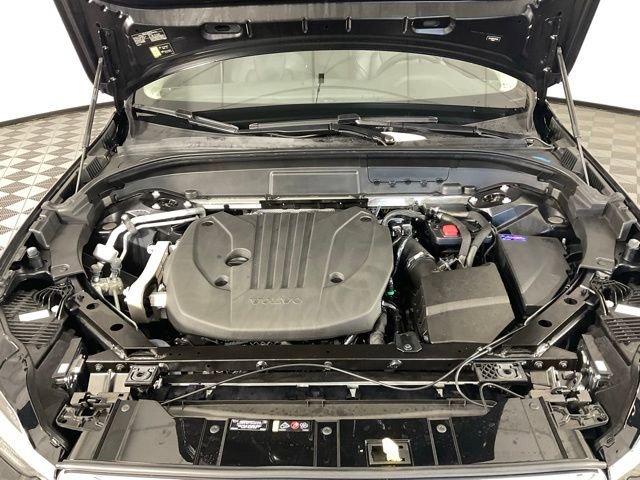 Used 2023 Volvo XC60 B5 Plus w/ Climate Package image 40