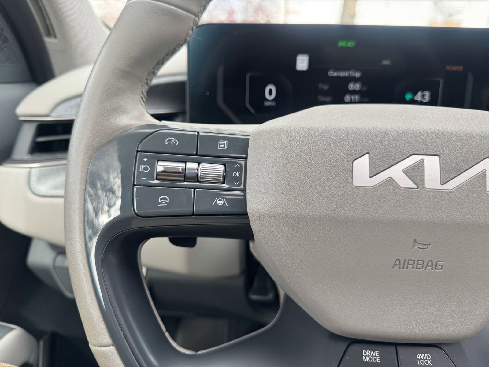 Used 2024 Kia EV9 Wind image 15